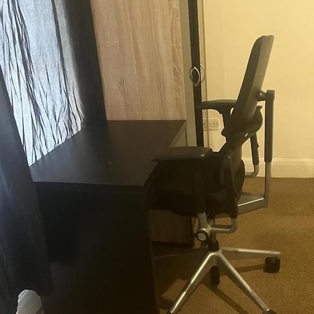 Comfy Room Лондон Екстериор снимка