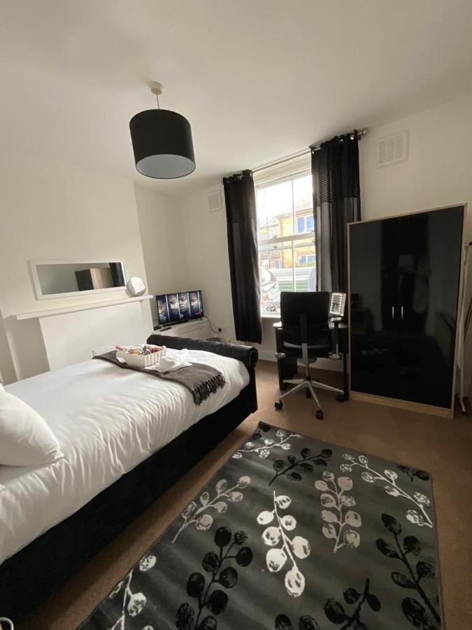 Comfy Room Лондон Екстериор снимка