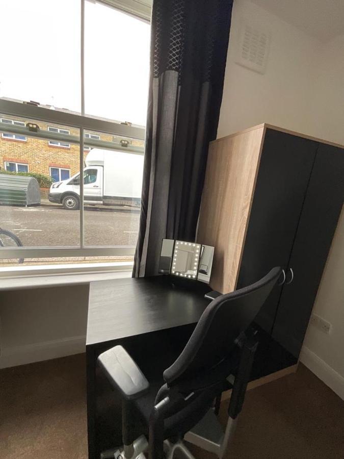 Comfy Room Лондон Екстериор снимка